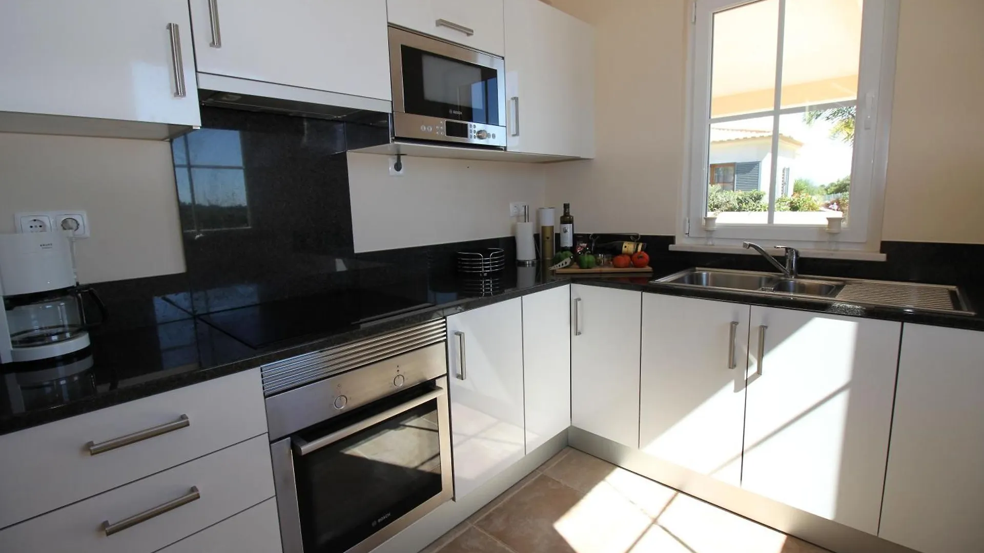 Holiday home Vila Marques Da Luz, Eine Ideale Villa Fuer Gaeste, Die Ruhe Und Entspannung In Angenehmem Ambiente Suchen Montinhos da Luz